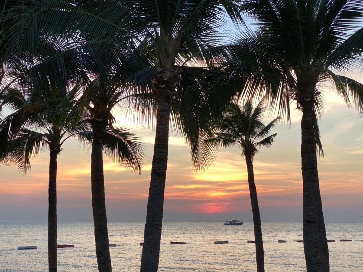Luxurious Apartment On Jomtien Beach Road Ngoại thất bức ảnh